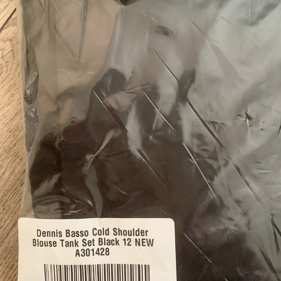 NWT DENNIS BASSO COLD SHOULDER BLOUSE TANK SET BLACK - Picture 15 of 15